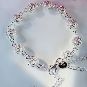 Sterling silver 925 bracelet, trendy jewelry, brand New!